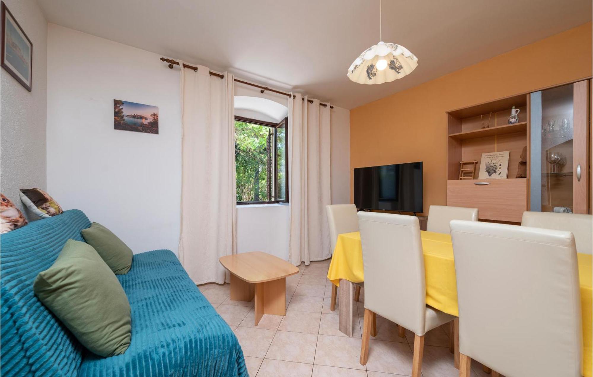 Cozy Apartment In Fazana With Kitchen Exterior foto